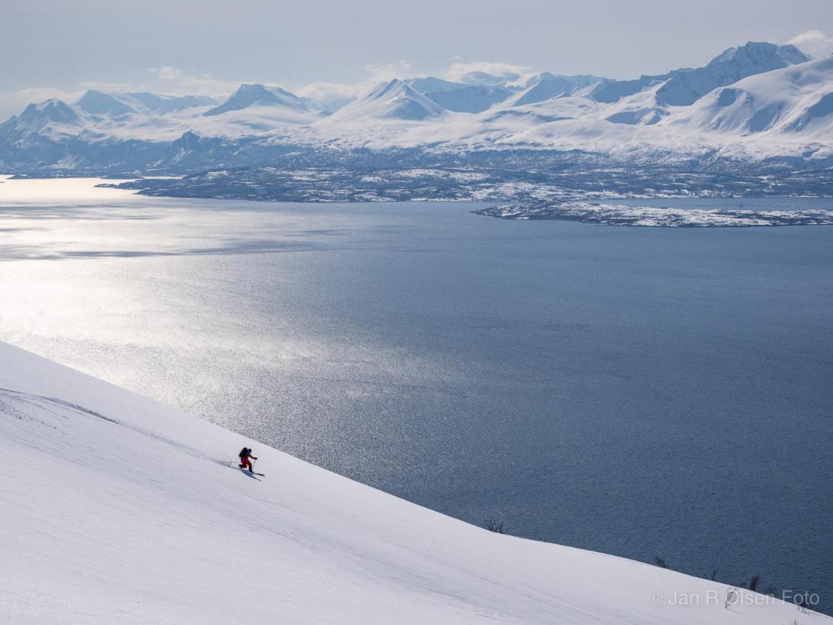 Lyngenfjord,Odins Hus Appartement Olderdalen Buitenkant foto